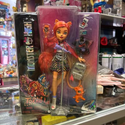 Monster High Toralei Doll with Hissfits Accessories